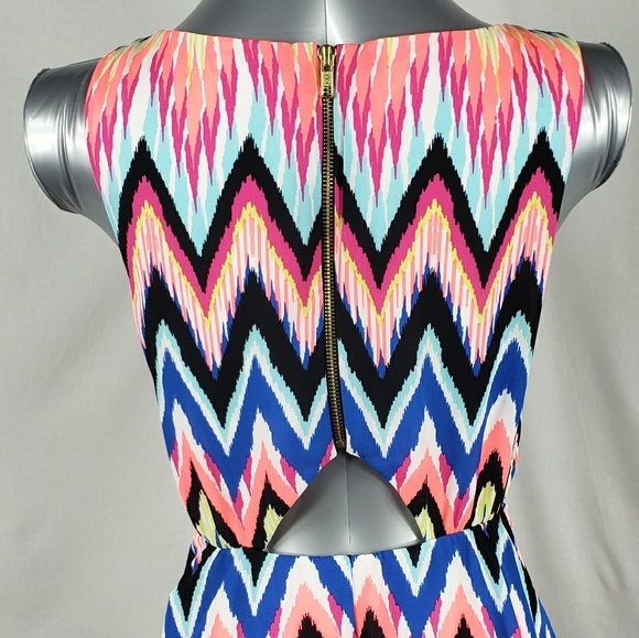 Charlotte Russe Multi Color Mini Dress - Picture 4 of 7
